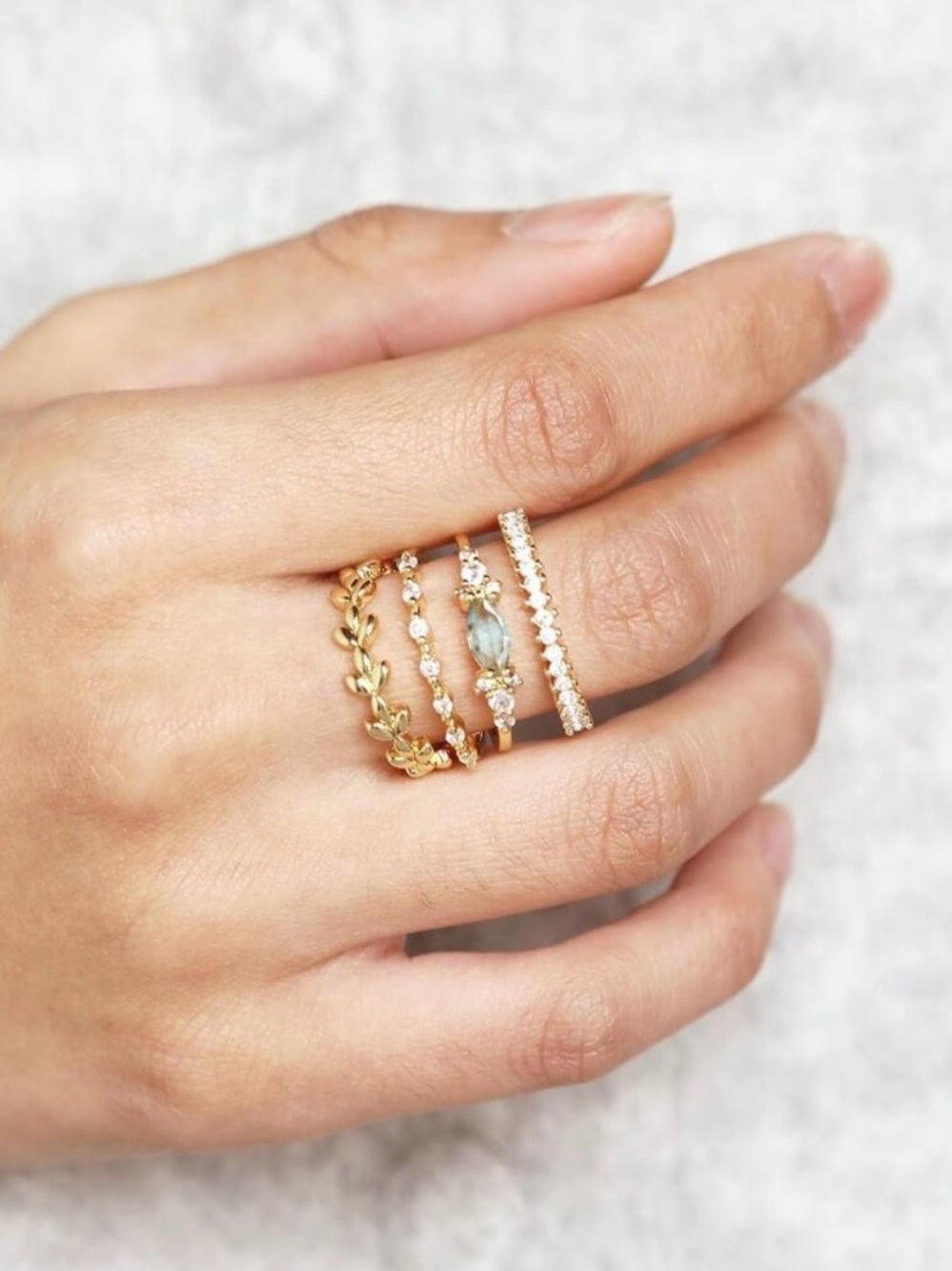 Set of four 14K Gold Stackable Leaf and Stone Ring Set - Women's Jewelry